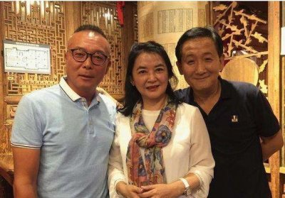 ​谢园老婆，谢园谈论前妻(谢园的第一任妻子是谁)