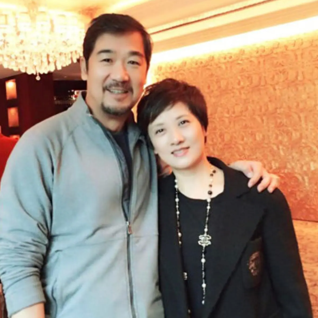 张国立的现任妻子是谁（68岁张国立二婚妻子邓婕）