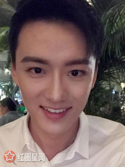 牛东文大学怎么是三本学霸人设吗 牛东文的女朋友张雪迎吗