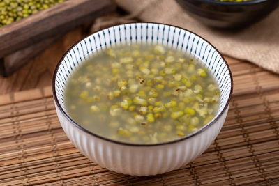 ​怎样煮绿豆汤又快又烂窍门（谨记2个诀窍绿豆快速软烂）