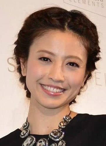片濑那奈个人资料写真作品