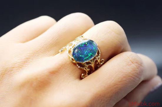 欧泊石是什么东西