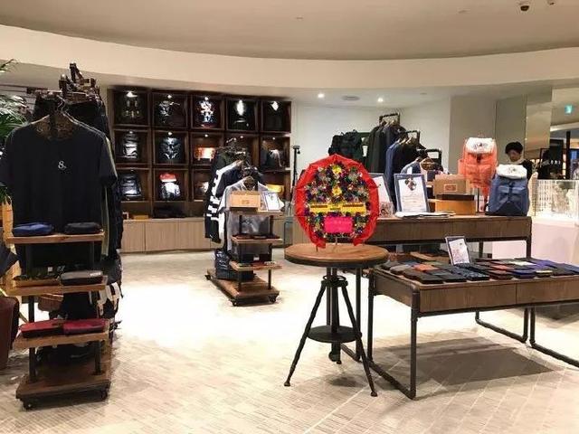 网上最火的潮牌是什么(番禺8090后的潮牌)(12)