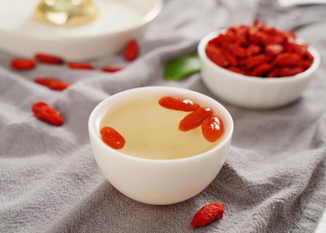 开灯睡觉的几大危害是什么（容易对人体造成5大危害）(5)