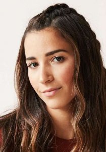 ​亚历山德拉·莱斯曼个人资料写真作品