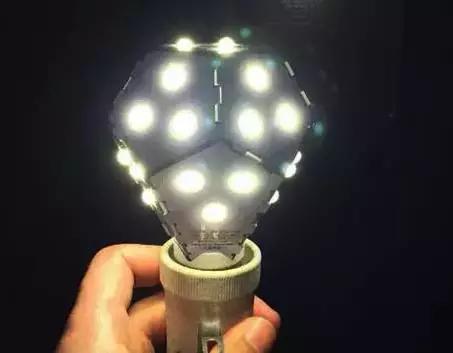 李嘉诚为什么投资赫斯基能源(李嘉诚看了一眼就给它投资)(4)