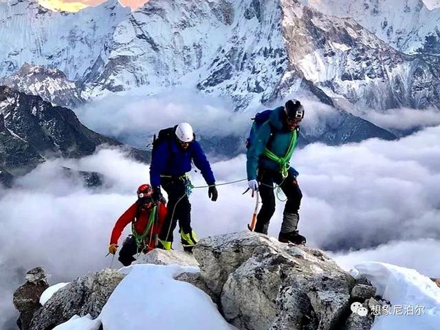 户外始祖鸟冲锋衣(让户外装备回归自然)(4)