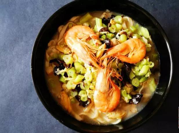 机票比火车票便宜：机票比火车便宜200多(63)