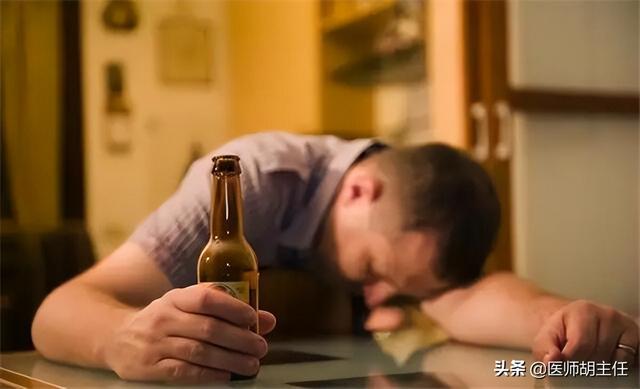 肝癌出现悄无声息3个症状经常出现（肝癌并非毫无征兆）(4)