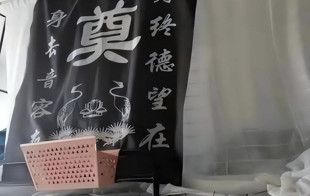 大学女生宿舍装修（大学寝室地府式）(4)