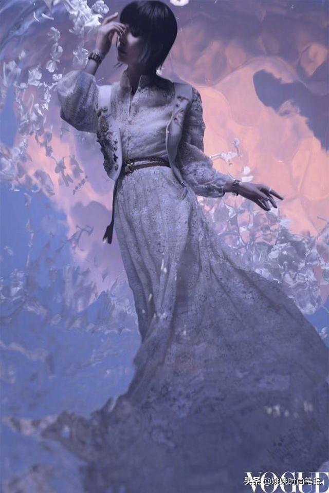 明星李冰冰美照（裸露成风李冰冰拍大片穿透视装被吐槽似陈坤）(2)