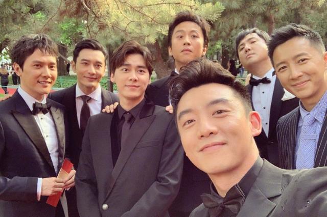 李易峰和郑恺合照图(却让李易峰成了焦点)(10)