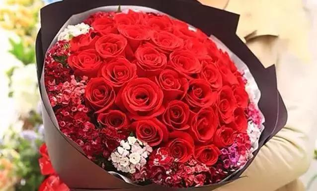 平安夜送什么礼物给喜欢的人（平安夜你最想要哪一个礼物）(6)