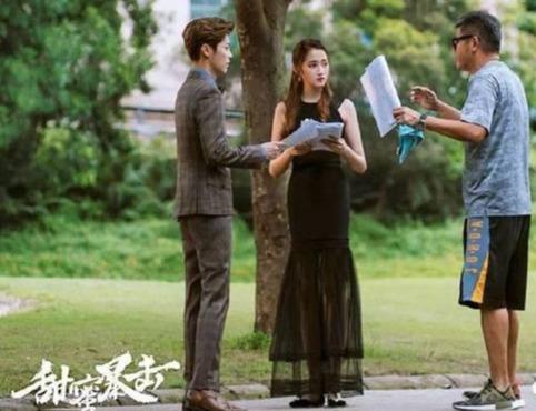 关晓彤腿上有没有腿毛(关晓彤腿长官方认证108cm)(7)