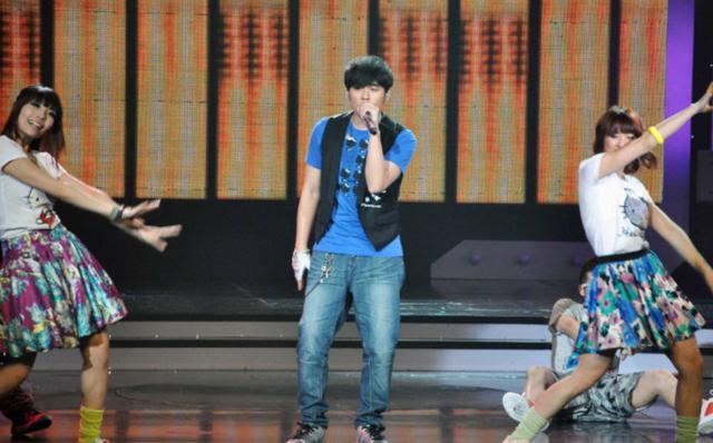 周杰伦个人简介简短（从被人冷落的小透明）(10)