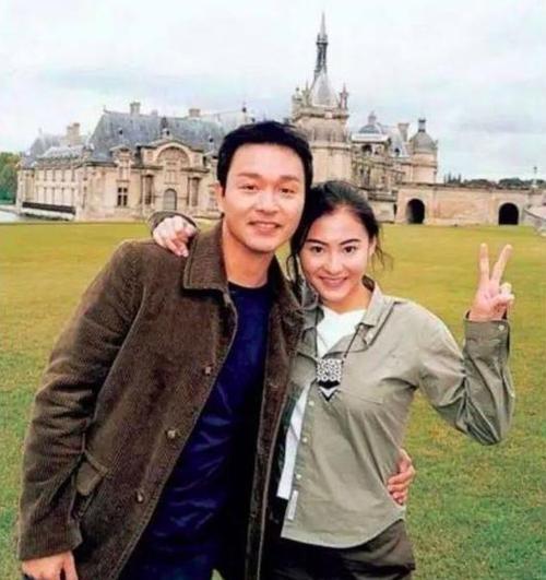 张国荣1984年(1989年张国荣经历了比死亡更可怕的事)(18)