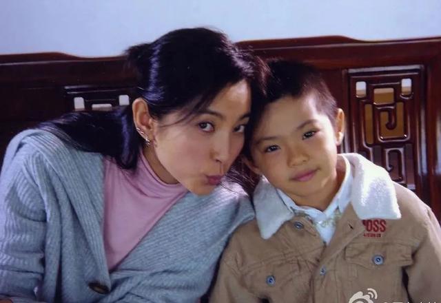 张柏芝与真田广之的吻戏（23岁原岛大地宣布当爸）(14)