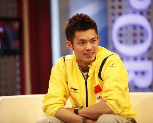 回顾林丹20年辉煌职业生涯(林丹5岁开始打球)(10)