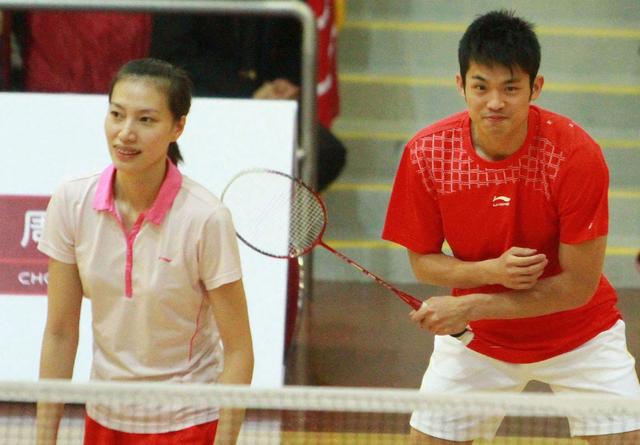 回顾林丹20年辉煌职业生涯(林丹5岁开始打球)(32)