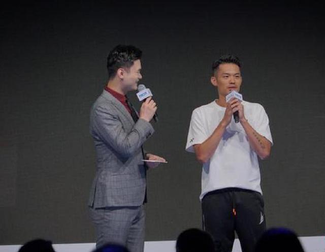 回顾林丹20年辉煌职业生涯(林丹5岁开始打球)(5)