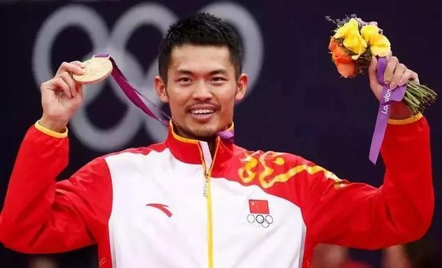 回顾林丹20年辉煌职业生涯(林丹5岁开始打球)(27)