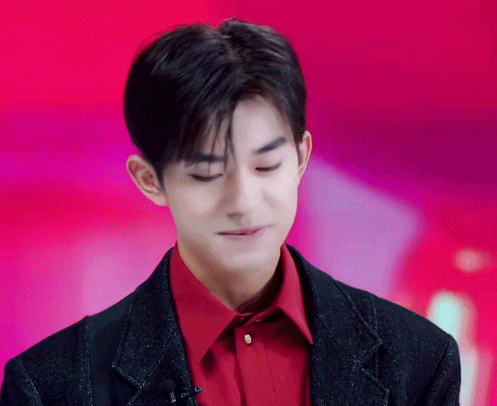 怎么把男生撩脸红（让男生脸红心跳的12个撩汉招数）(17)