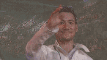 张学友演唱会现场抓逃犯(歌神张学友神助攻)(9)