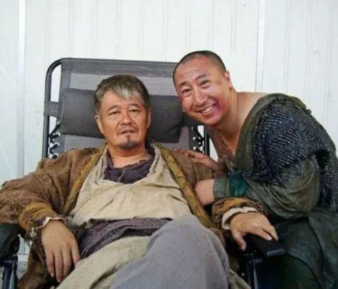 赵本山当年成名后抛弃的女人(2位爱人5名爱徒皆离世)(14)