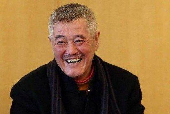 赵本山当年成名后抛弃的女人(2位爱人5名爱徒皆离世)(2)