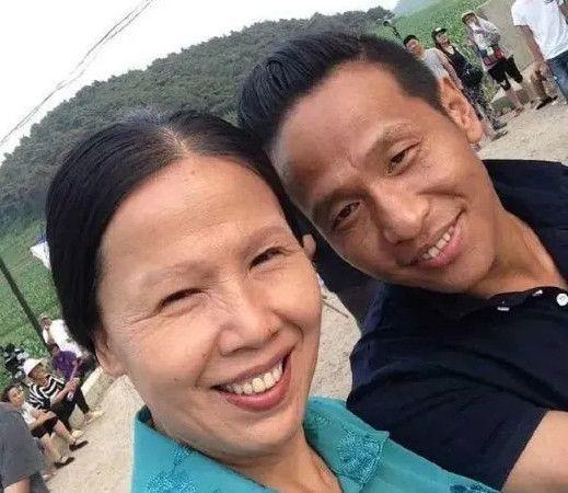 赵本山当年成名后抛弃的女人(2位爱人5名爱徒皆离世)(18)