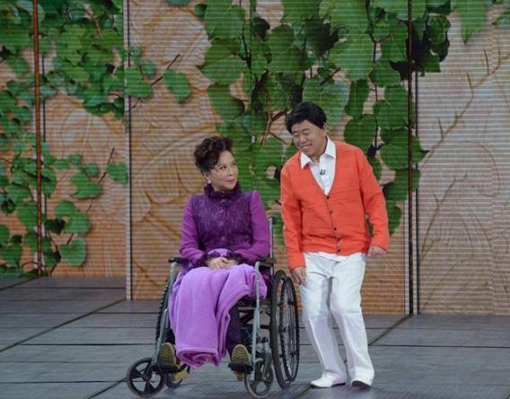 潘长江去年春晚演的小品（1992年潘长江替补上春晚）(1)
