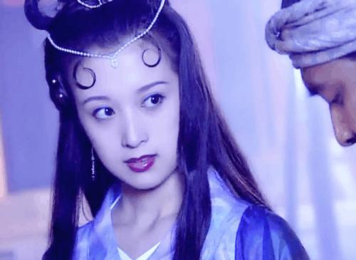 金巧巧谈演员气质 戏里演公主戏外当贵妇(9)