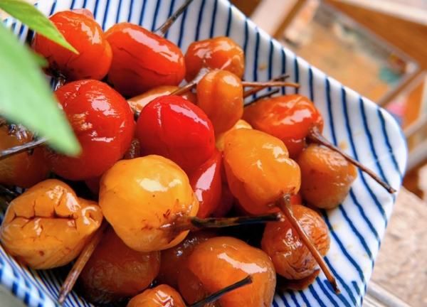 泡五彩椒浮起来怎么办,泡五彩椒用生抽还是酱油要放冰糖吗图5