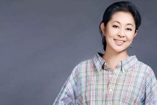 倪大红与老婆合影（年近60岁倪大红妻子终于曝光）(5)