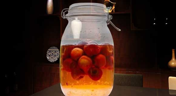水果泡酒保质期多久,白酒里面放水果能存放多久呢图3