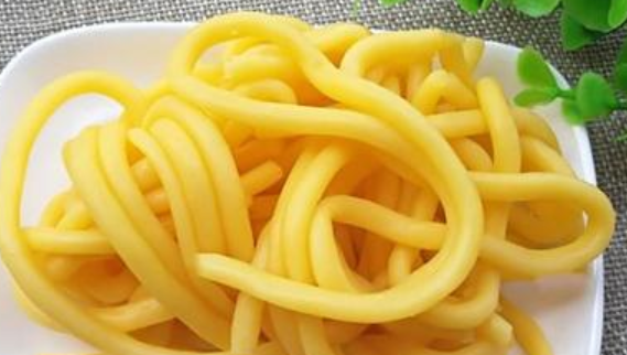 酸汤子的做法怎么和面,东北酸汤面怎么做最好吃图4