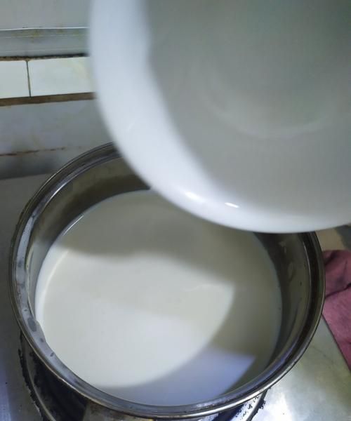 煮牛奶放盐好不好