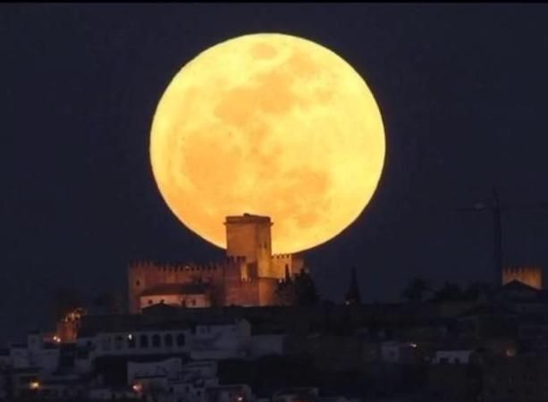 超级月亮是怎么回事