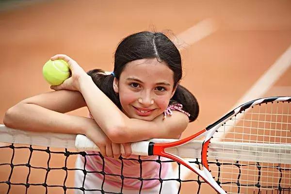 各个阶段应该选择的球拍(如何选择适合你的球拍)(6)