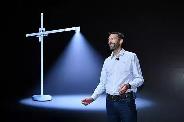 戴森的灯(戴森这盏灯要卖5990元)(6)