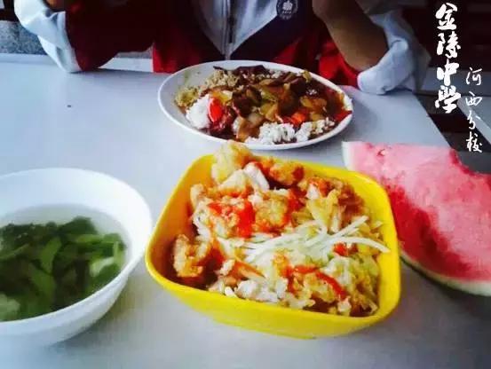 金陵中学本部与河西分校(金陵中学河西分校要在全国出名了)(28)