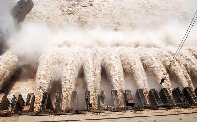 三峡大坝抗得住这次洪水吗(如果一旦发生了战争)(8)