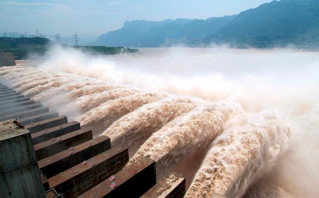 三峡大坝抗得住这次洪水吗(如果一旦发生了战争)(6)