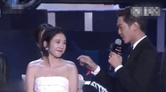 唐艺昕为何能被张若昀独宠(唐艺昕被爆与经纪人贾川关系暧昧)(7)