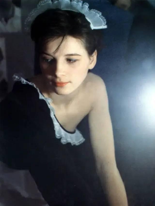 朱丽叶比诺什确实是个大美女(比诺什的成名作情陷夜巴黎)(7)