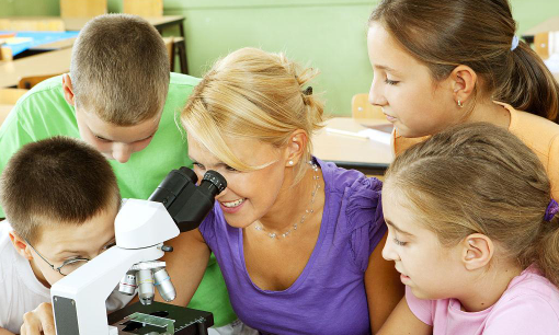 老子的资料简介英文,老子,孔子和庄子的生卒年代对比图4