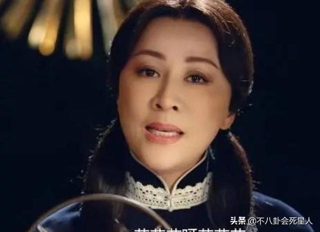 内娱审美降级（瘦到病态动脸成瘾）(25)