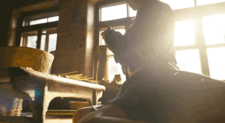 殷桃戴钻戒丰腴似少女(大满贯视后纯欲鼻祖)(9)