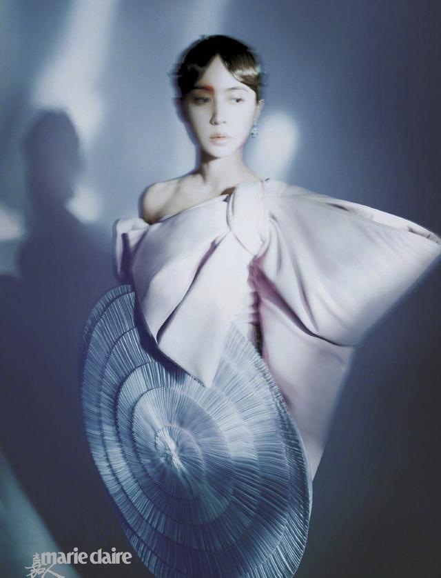 蔡依林惊艳写真集年轻(蔡依林首登嘉人封面)(9)