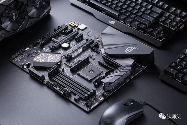 六款主流b450主板横评（最酷最潮的信仰级B450主板来了）(4)